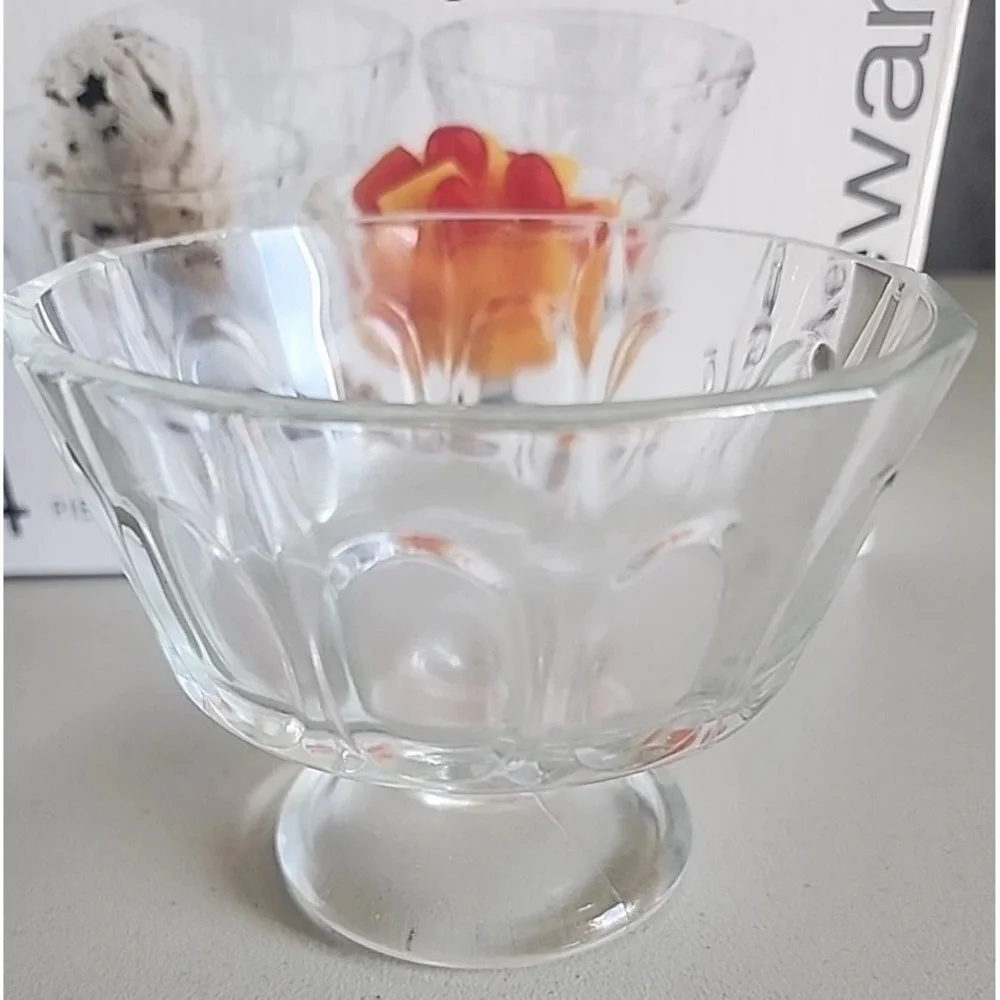 Circleware Eight 8 oz Dessert Parfait Bowl Set Of 4 Glass New In Box